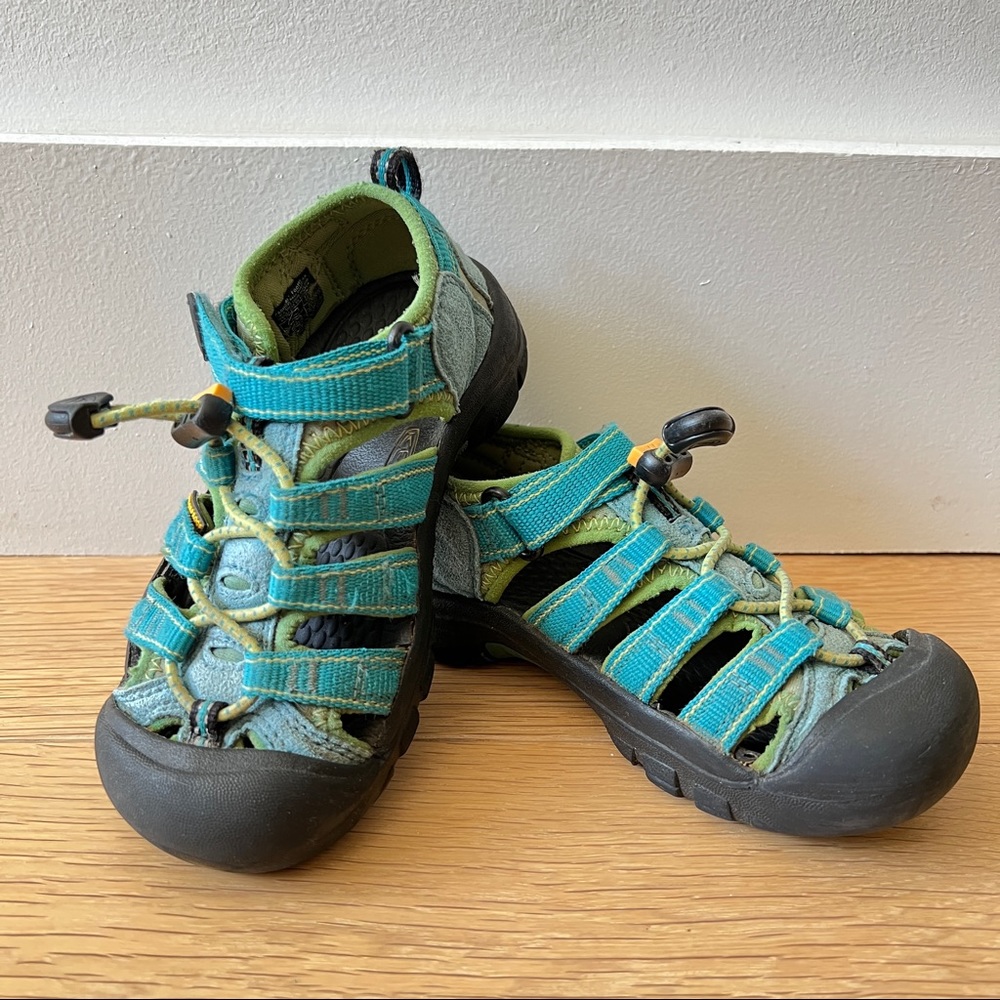 Keen waterproof Newport H2 hiking outdoor shoe size 12 little kid